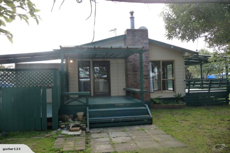 Photo of property in 1/12 Goldnib Place, Randwick Park, Auckland, 2105