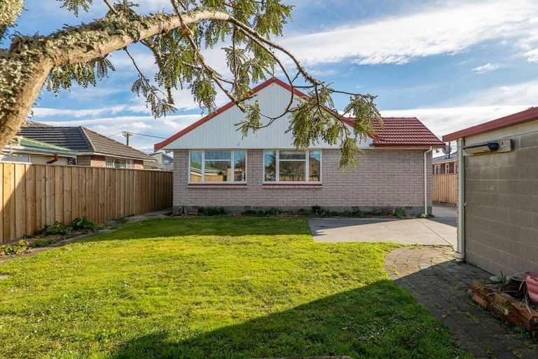 Photo of property in 43 Springbank Street, Bryndwr, Christchurch, 8053