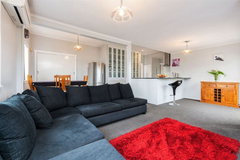 Photo of property in 39 Titirangi Road, New Lynn, Auckland, 0600