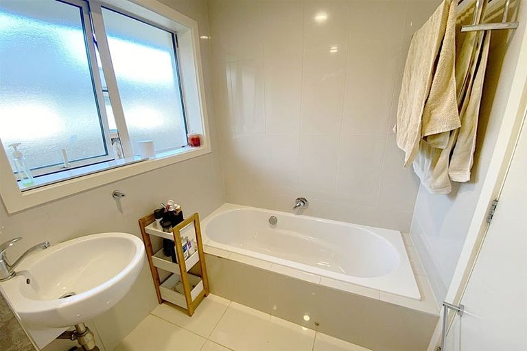 Photo of property in 58 Wayside Avenue, Burnside, Christchurch, 8053