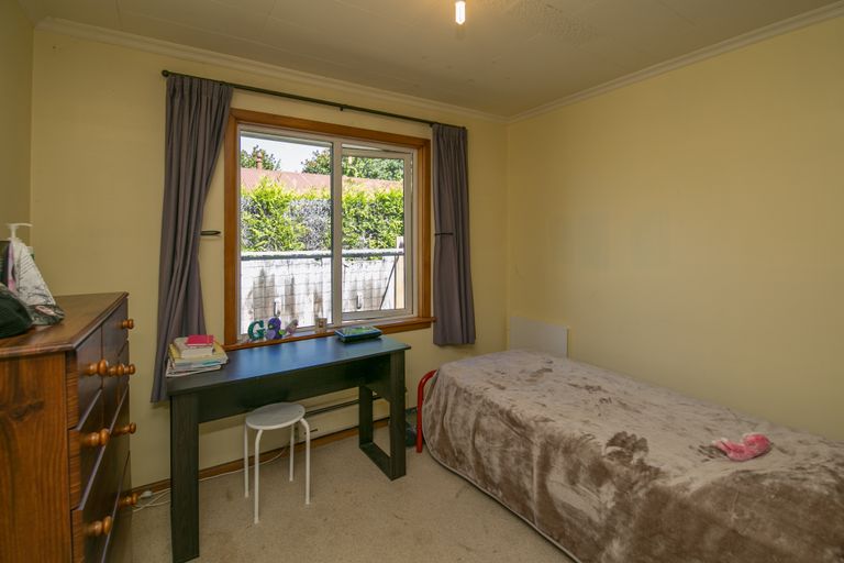 Photo of property in 46 Hawthornden Road, Avonhead, Christchurch, 8042