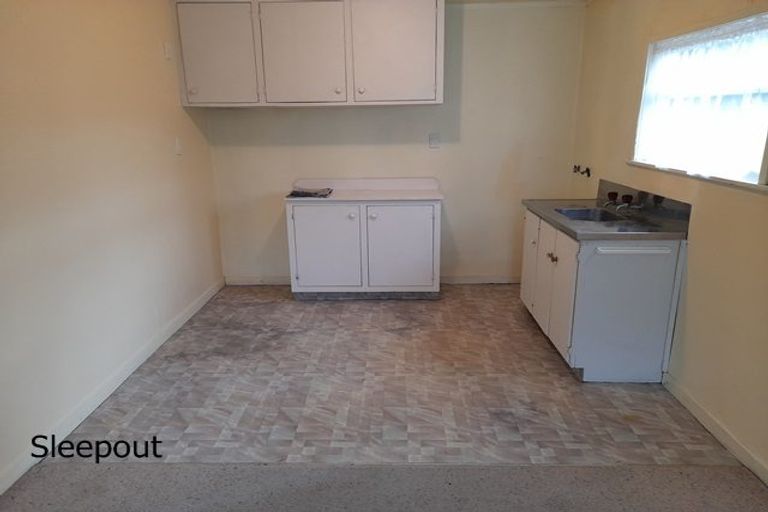 Photo of property in 90 Wood Street, Takaro, Palmerston North, 4410