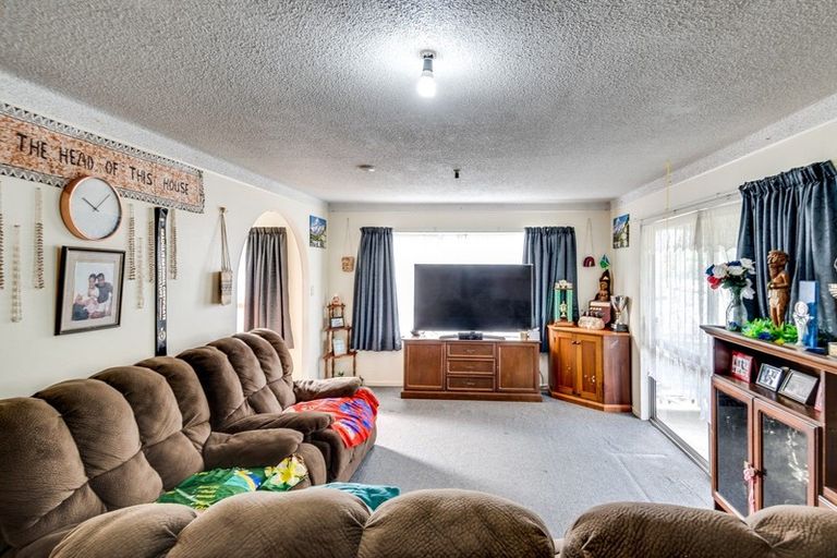 Photo of property in 32 Walton Way, Flaxmere, Hastings, 4120