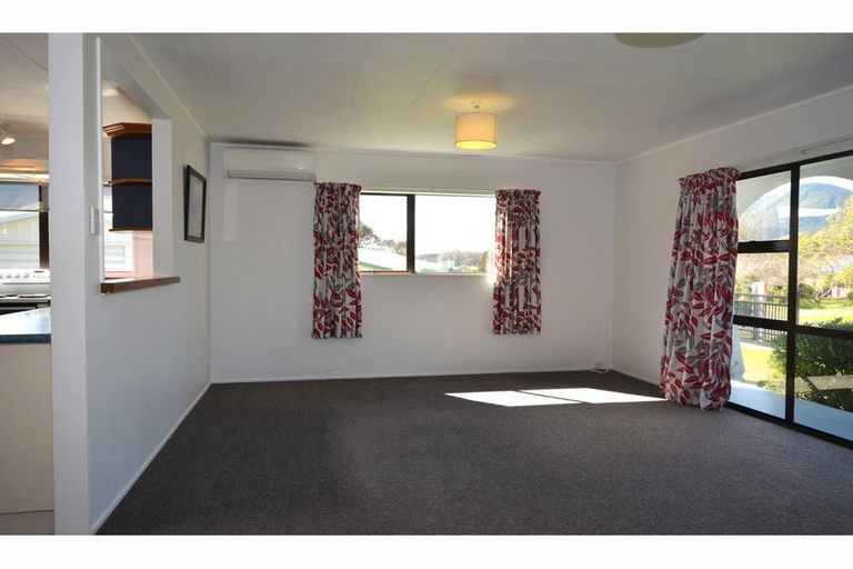 Photo of property in 16 Syme Crescent, Kawerau, 3127