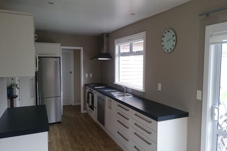 Photo of property in 215 Knowles Street, St Albans, Christchurch, 8052