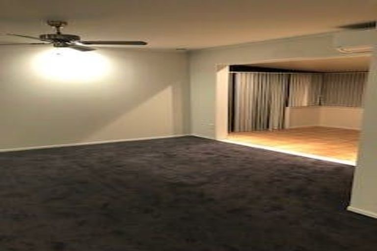 Photo of property in 9 Sherpa Place, Massey, Auckland, 0614