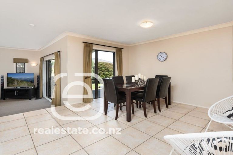 Photo of property in 23 Golden Courie Close, Papamoa Beach, Papamoa, 3118