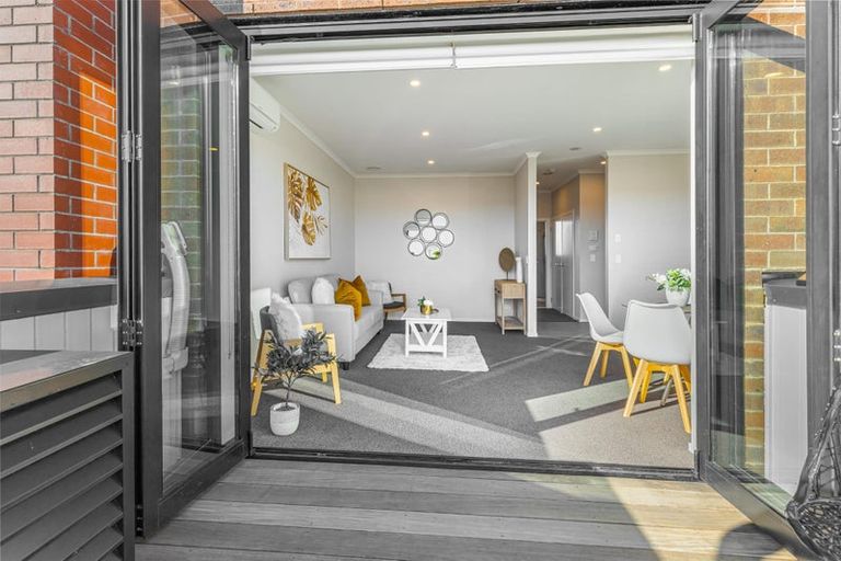 Photo of property in 6/17 Uku Lane, Hobsonville, Auckland, 0616