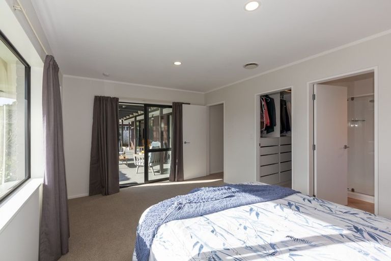 Photo of property in 69 Cedar Drive, Paraparaumu Beach, Paraparaumu, 5032