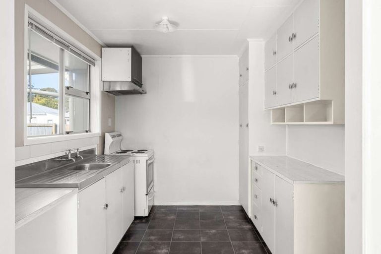 Photo of property in 77 Ranfurly Street, Kaiti, Gisborne, 4010