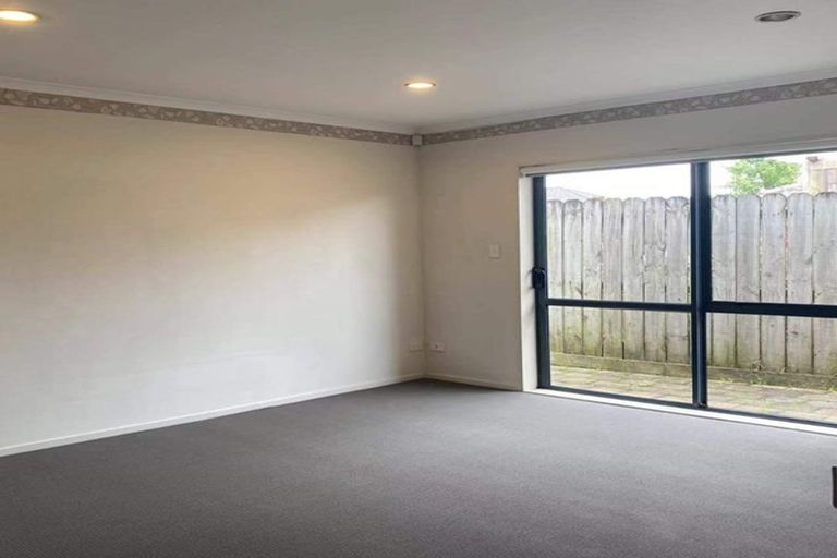 Photo of property in 24 Donegal Park Drive, Flat Bush, Auckland, 2019