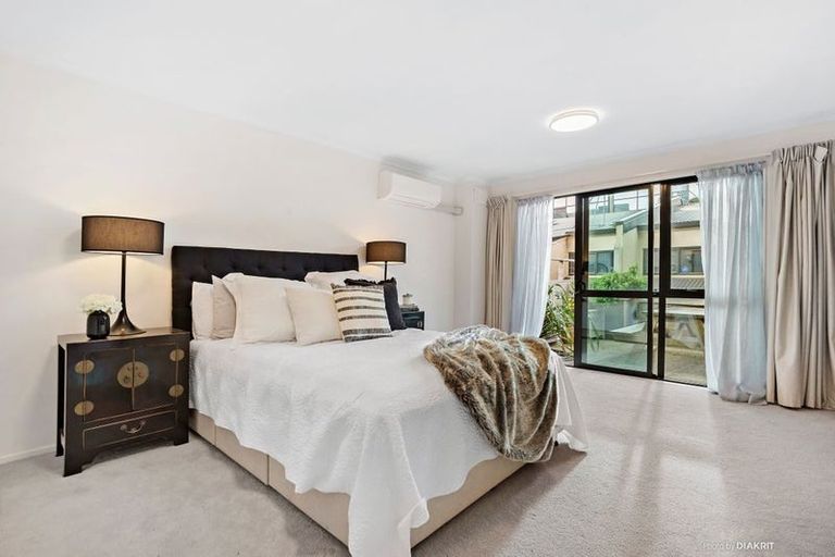 Photo of property in 83m Hill Street, Thorndon, Wellington, 6011