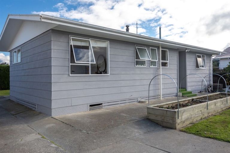 Photo of property in 1 Wilson Street, Seddon, 7210