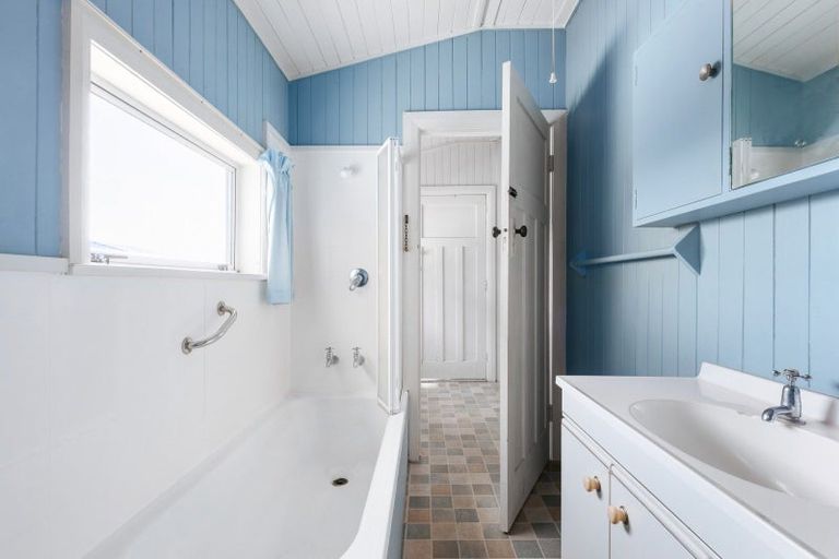 Photo of property in 78 Marine Parade, Mount Maunganui, 3116