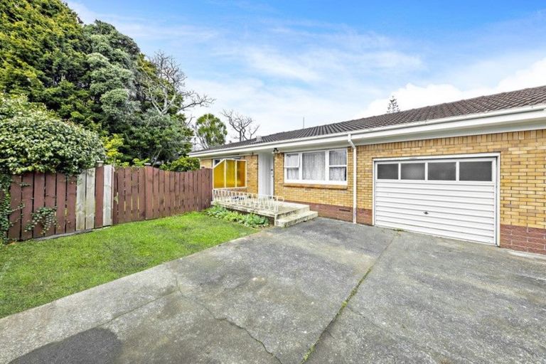 Photo of property in 2/23 Alexander Avenue, Papatoetoe, Auckland, 2025