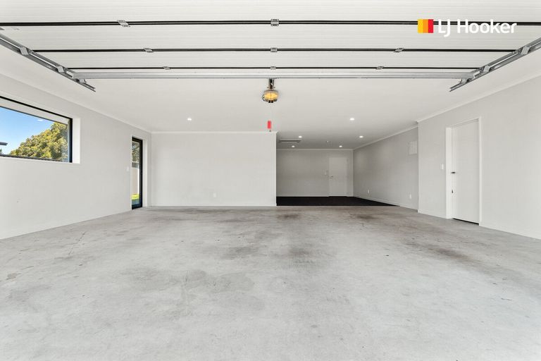 Photo of property in 5 Tate Crescent, Green Island, Dunedin, 9018