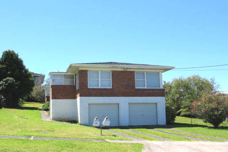 Photo of property in 1/23 Dallinghoe Crescent, Milford, Auckland, 0620