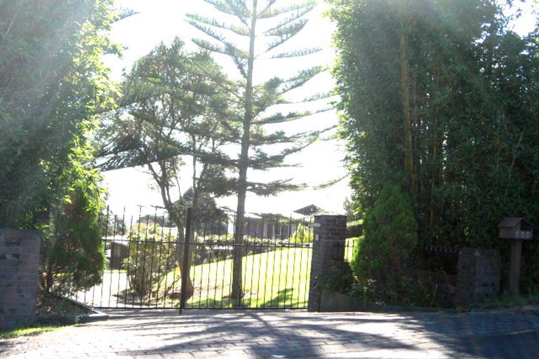 Photo of property in 400 Redoubt Road, Totara Park, Auckland, 2019