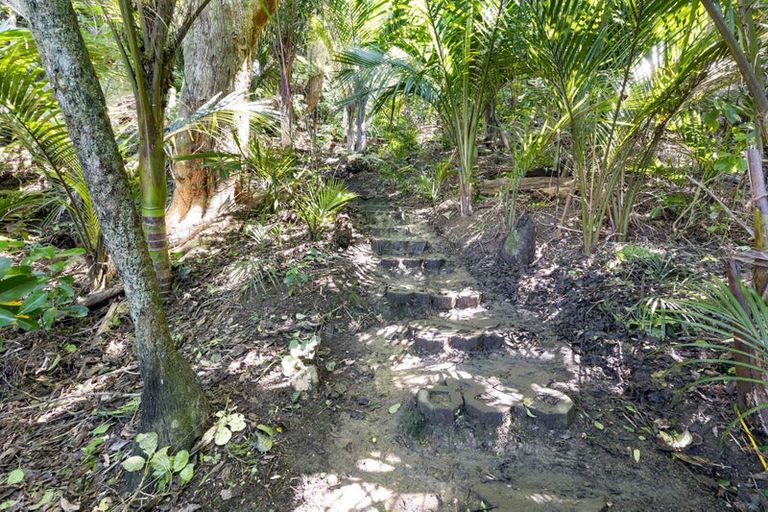 Photo of property in 10 Cochrane Avenue, Arkles Bay, Whangaparaoa, 0932