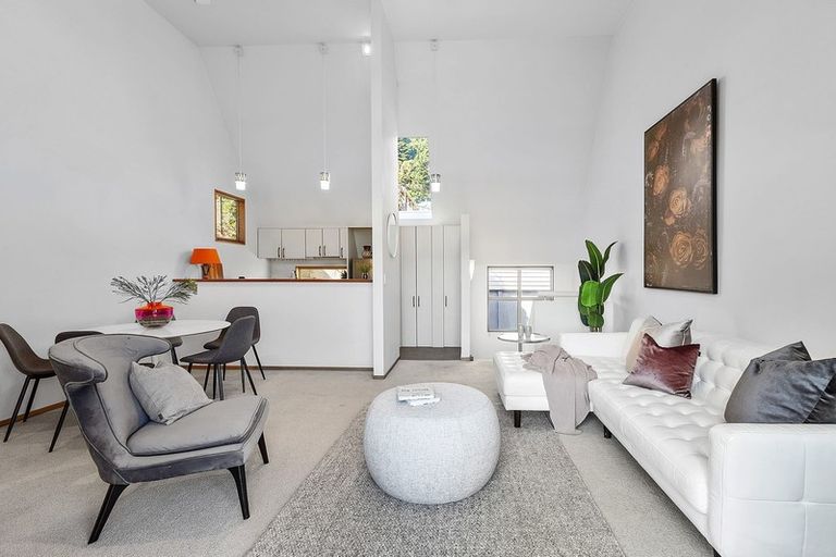 Photo of property in 83b Majoribanks Street, Mount Victoria, Wellington, 6011