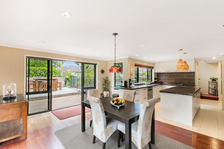 Photo of property in 17 Mull Place, Wattle Downs, Auckland, 2103