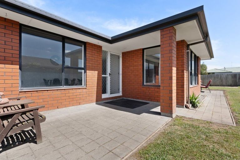 Photo of property in 16 Colchester Place, Templeton, Christchurch, 8042