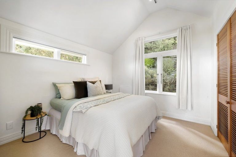 Photo of property in 69 Muritai Road, Eastbourne, Lower Hutt, 5013