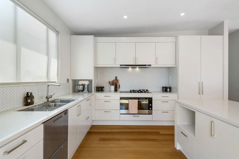 Photo of property in 225 East Coast Road, Campbells Bay, Auckland, 0620