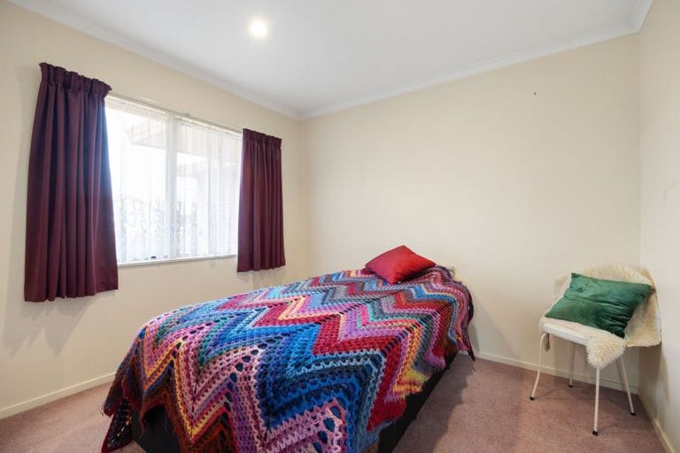 Photo of property in 5 Reynolds Drive, Glenview, Hamilton, 3206