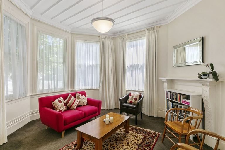 Photo of property in 106 Hill Street, Thorndon, Wellington, 6011