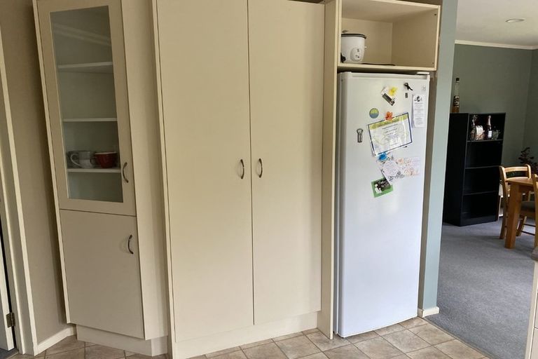 Photo of property in 68 Clifton Terrace, Fitzherbert, Palmerston North, 4410