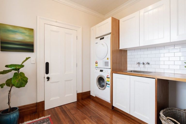 Photo of property in 2 Fifield Street, Roslyn, Dunedin, 9010