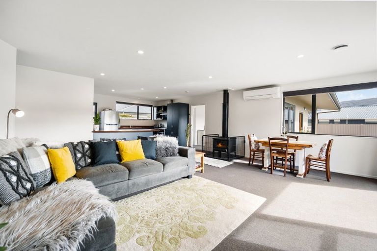 Photo of property in 6 Farrier Court, Cromwell, 9310