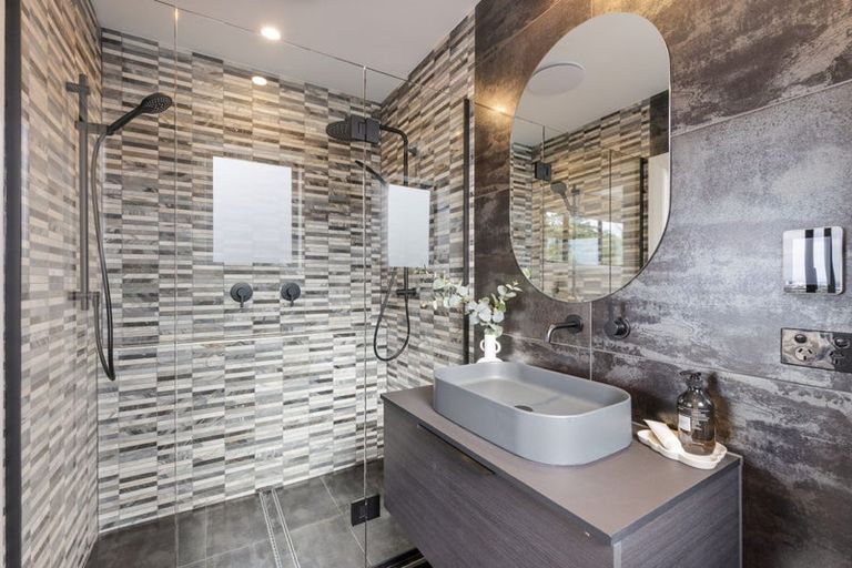 Photo of property in 66 Hackthorne Road, Cashmere, Christchurch, 8022