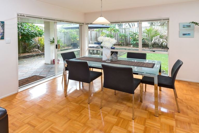 Photo of property in 2/8 Clydesdale Avenue, Somerville, Auckland, 2014