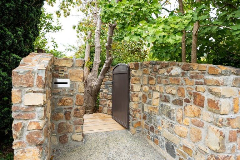 Photo of property in 5 Matipo Street, Waikanae, 5036