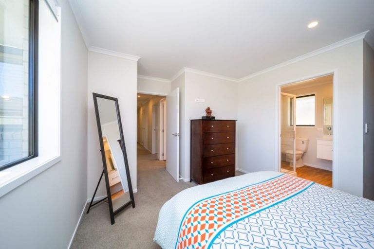 Photo of property in 45d Cyrus Street, Whalers Gate, New Plymouth, 4310