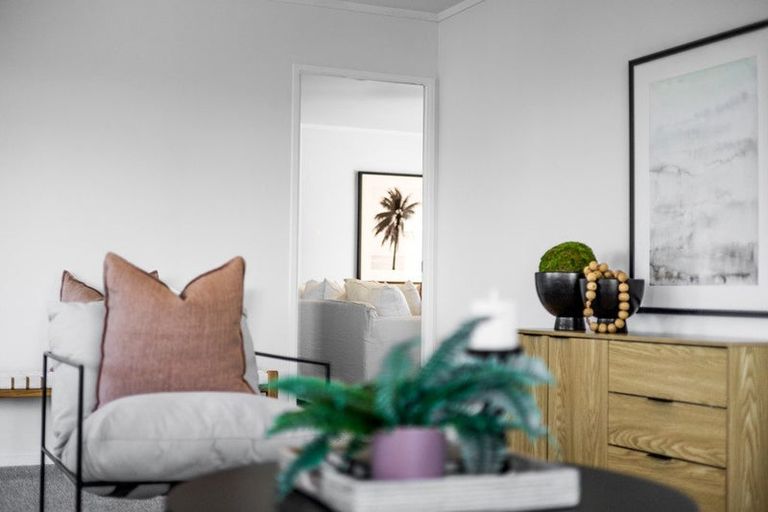 Photo of property in 64 Vintage Drive, Henderson, Auckland, 0612