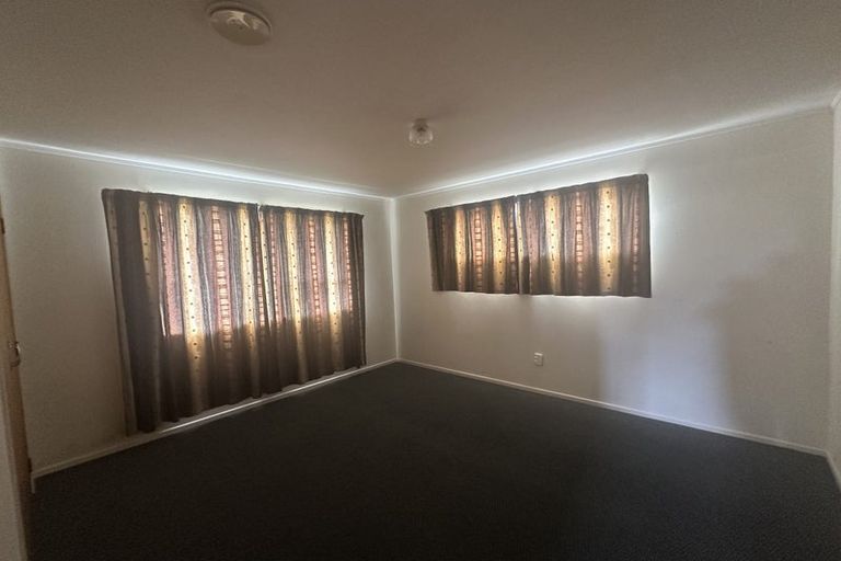 Photo of property in 12a Paritutu Road, Spotswood, New Plymouth, 4310