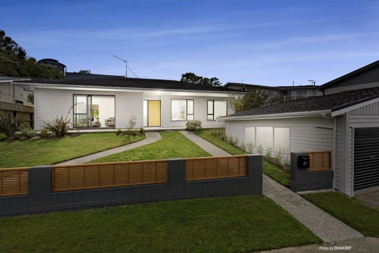 Photo of property in 41 Southgate Road, Southgate, Wellington, 6023