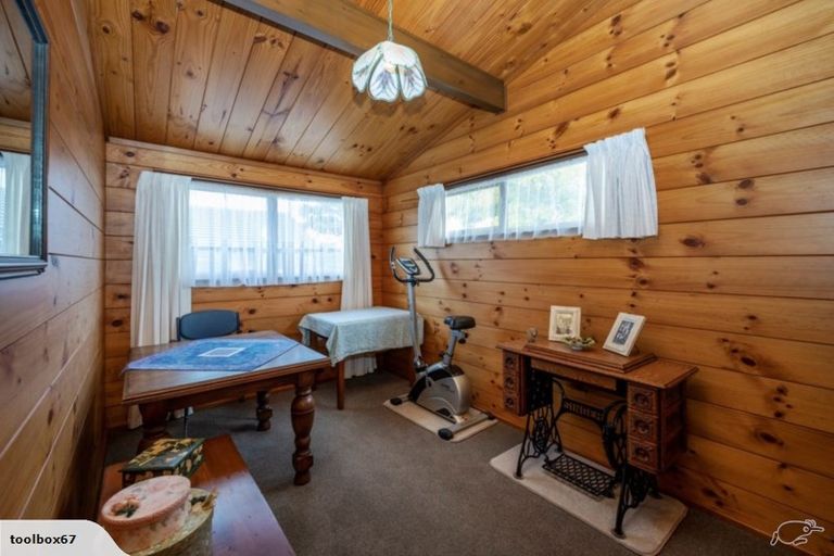 Photo of property in 28 Meachen Terrace, Waiuku, 2123