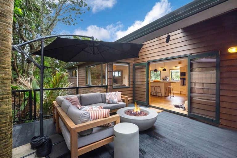 Photo of property in 24a Seaview Avenue, Northcote, Auckland, 0627