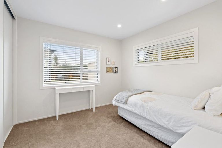 Photo of property in 1/21 Marie Avenue, Red Beach, 0932