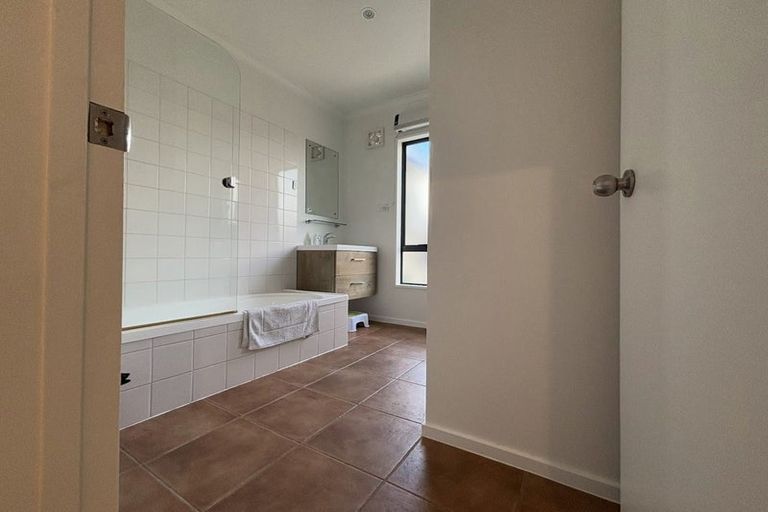 Photo of property in 55b Millen Avenue, Pakuranga, Auckland, 2010