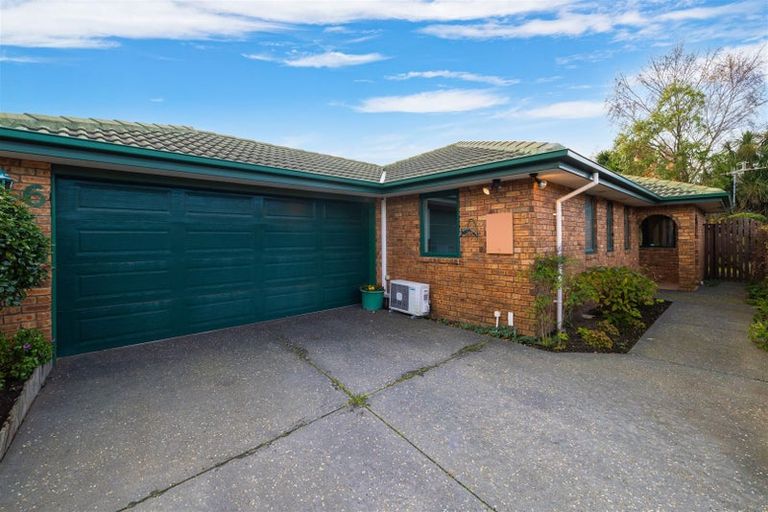 Photo of property in 6 Tulip Lane, Spreydon, Christchurch, 8024