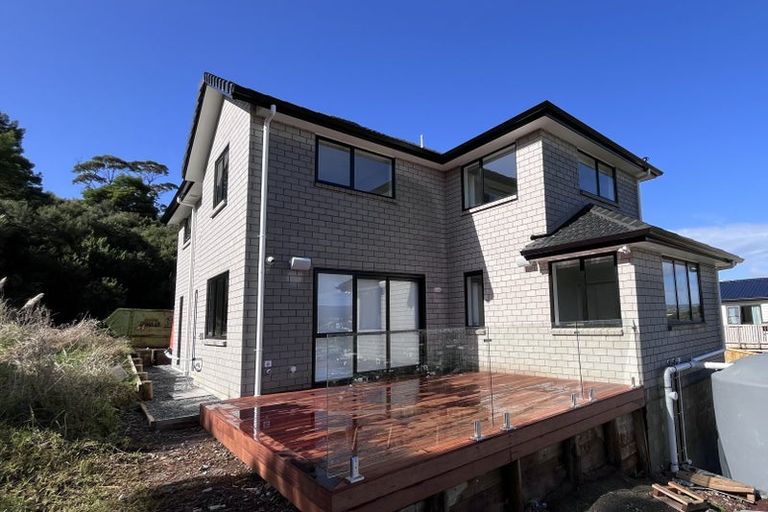 Photo of property in 15b Tiriwa Drive, Massey, Auckland, 0614
