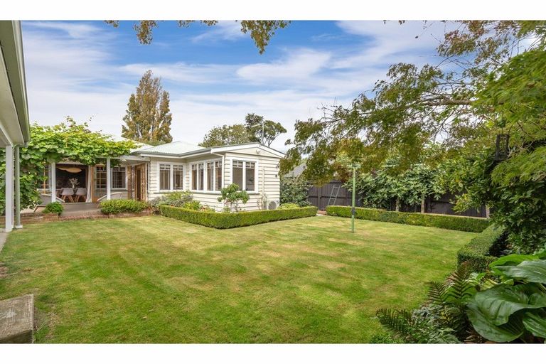 Photo of property in 91 Ashgrove Terrace, Somerfield, Christchurch, 8024
