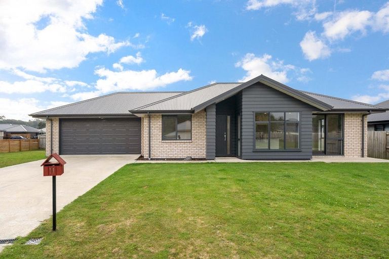 Photo of property in 11 Tiwhatiwha Crescent, Kawerau, 3127