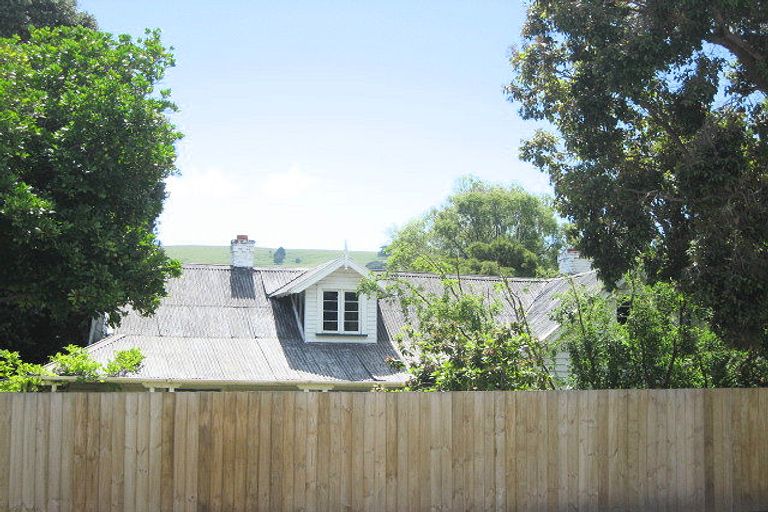 Photo of property in 18 Rue Lavaud, Akaroa, 7520
