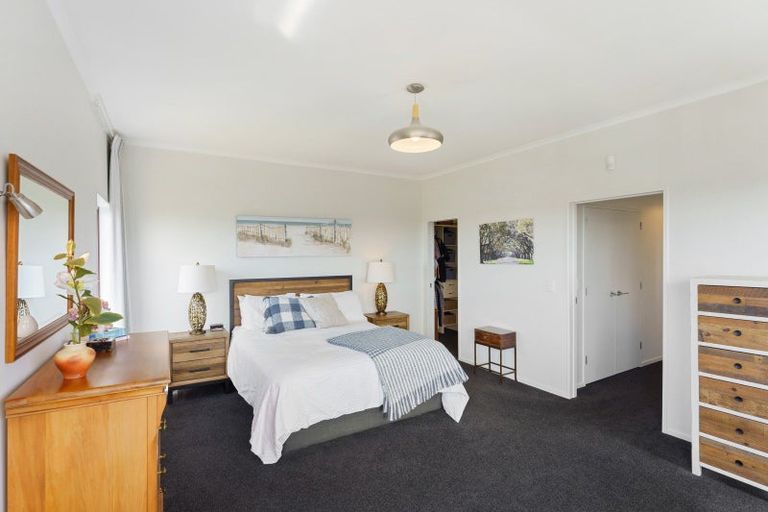 Photo of property in 11 Island View Terrace, Waikanae Beach, Waikanae, 5036
